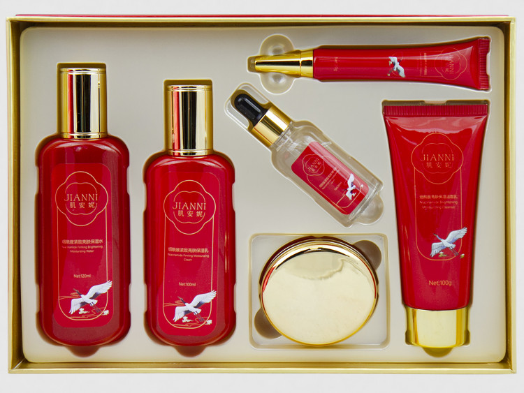 Набор косметики JIANNI Niacinamide Skin Lightening And Moisturizing Set с ниацианомидом (витамин В3), сияние, осветление и увлажнение кожи, 6 позиций