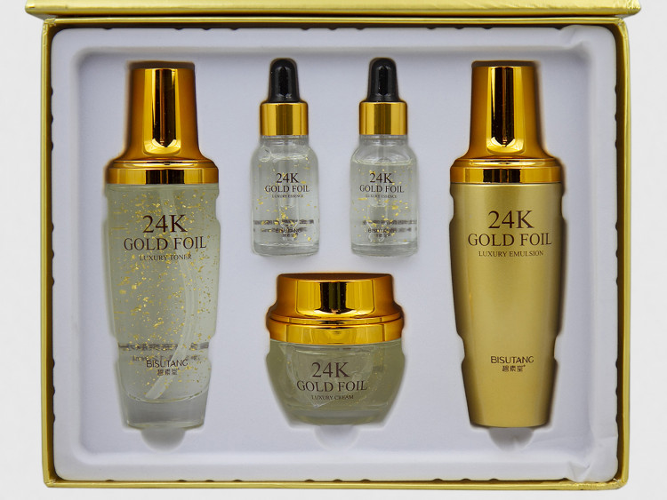 Набор косметики BUSUTANG 24K GOLD FOIL Luxury 5 Gift set, коллоидное золото, 5 позиций